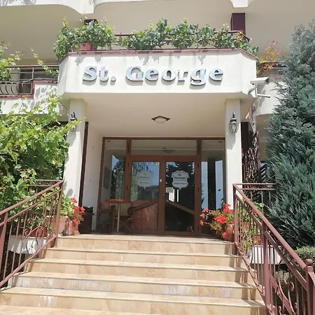 St. George Casa de hóspedes 2*